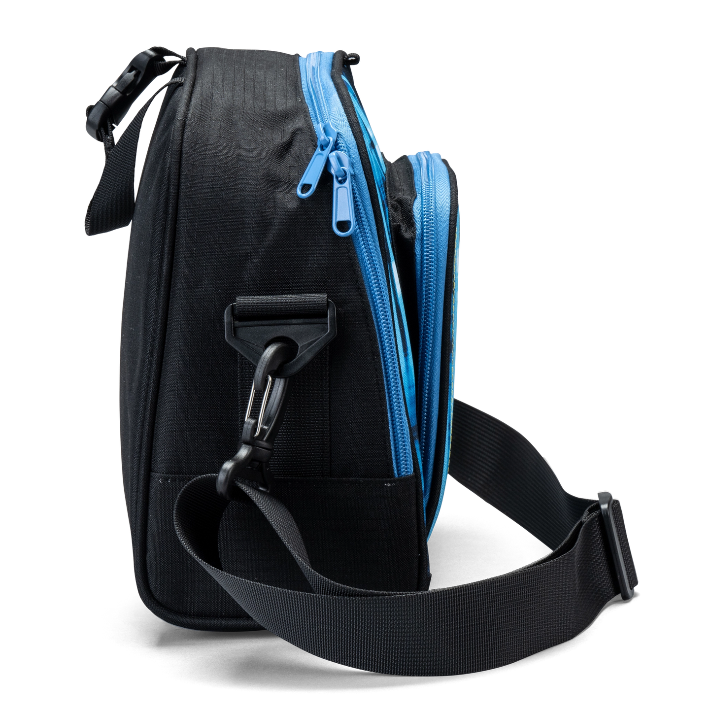 The side profile of a black Totem lunch bag with blue zip detailing and a detachable shoulder-strap clip.