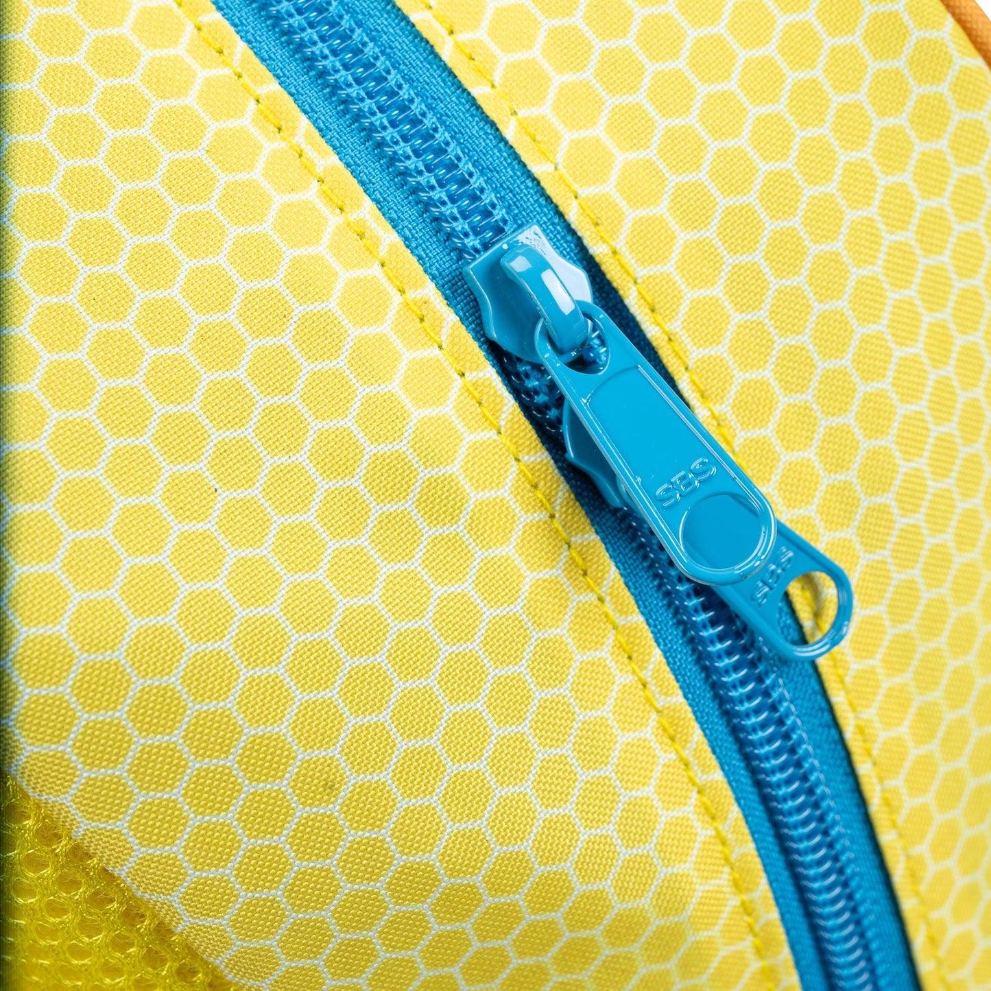 Bee Trolley - Giggles